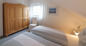 Schlafzimmer mit Verdunkelungs-Rollo